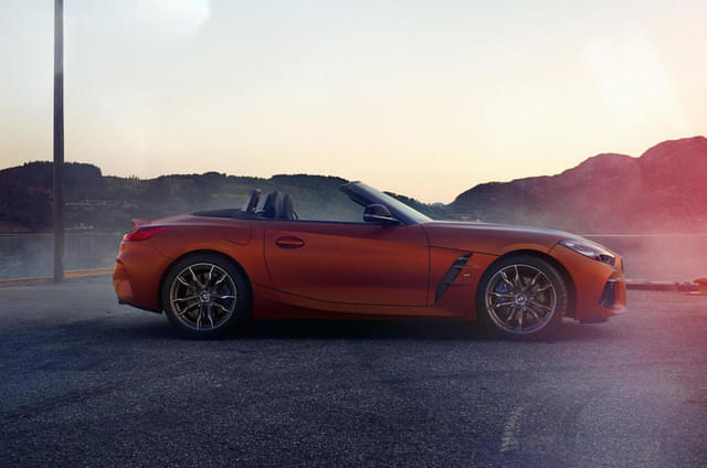 2019 BMW Z4 M40i: more images leaked